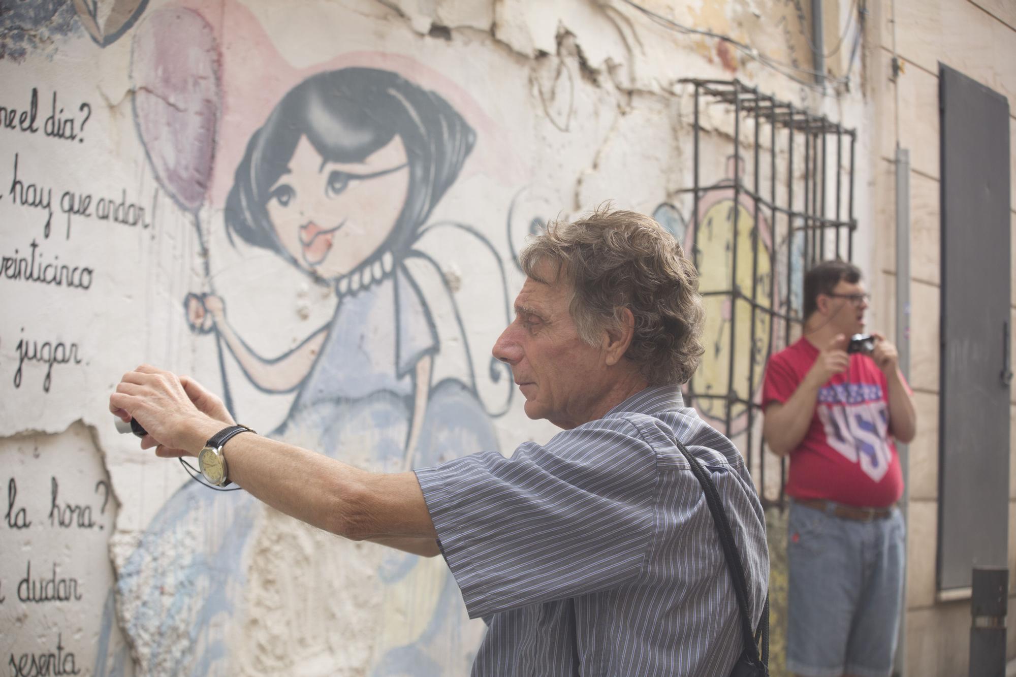 Exposición al aire libre en Alicante "Me Ves, en comunidad. Fotógraf@s con discapacidad"