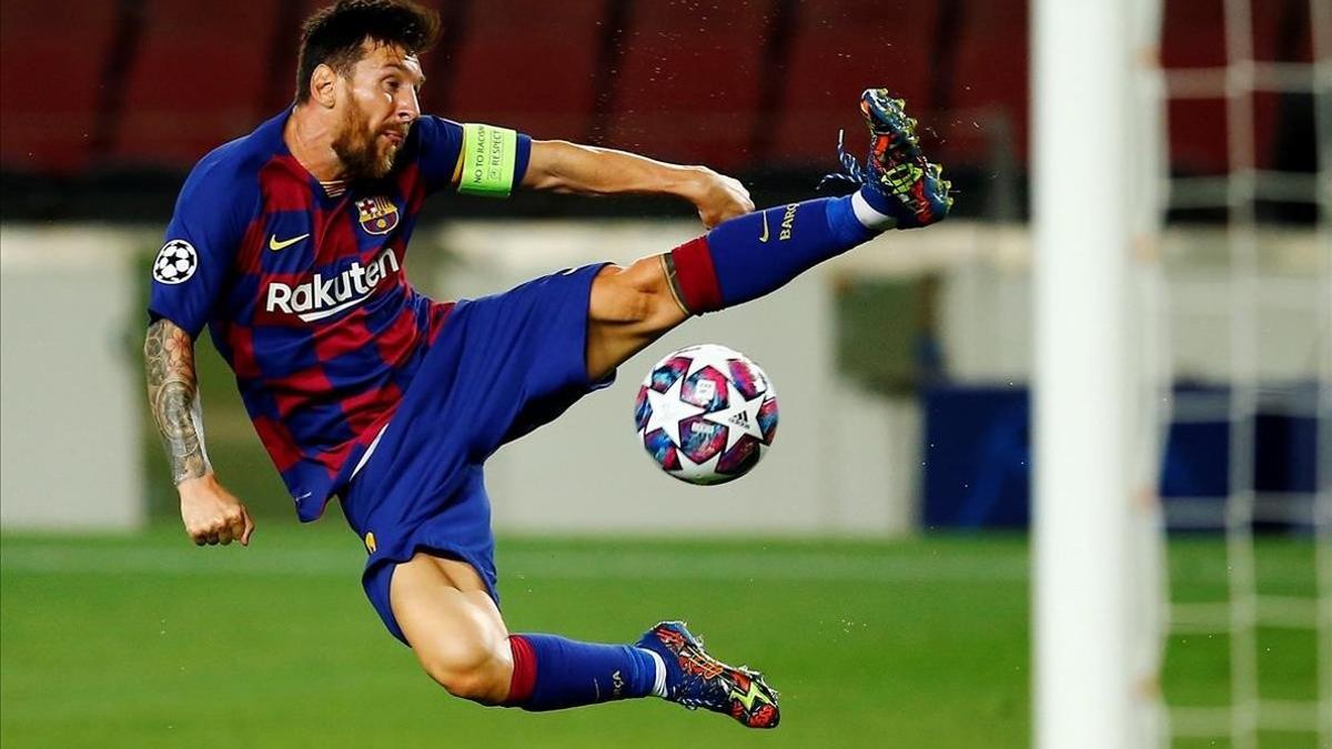 Messi, en una acción ante el Nápoles.