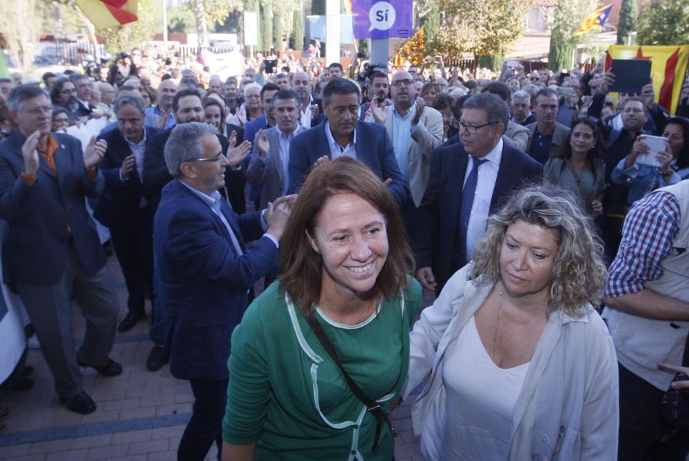 Unes 1.500 persones acompanyen Marta Madrenas a declarar