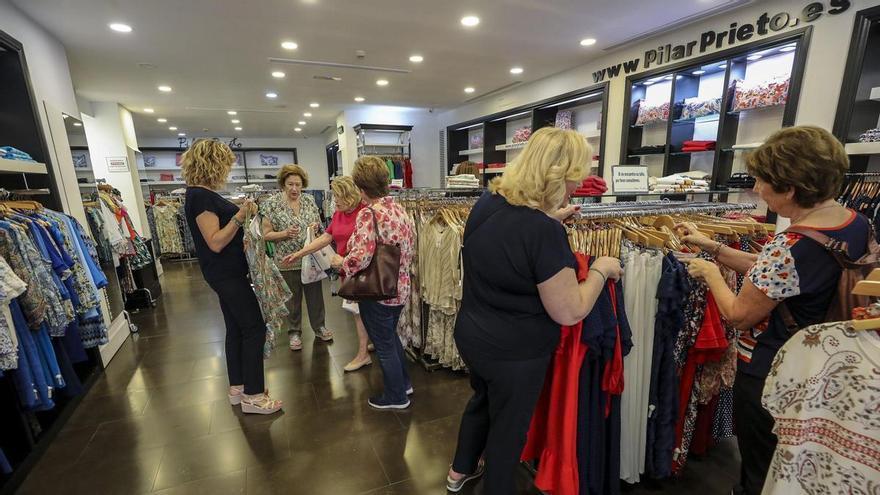 Los comercios de Elche abrirán el Jueves Santo y los dos Lunes de Mona