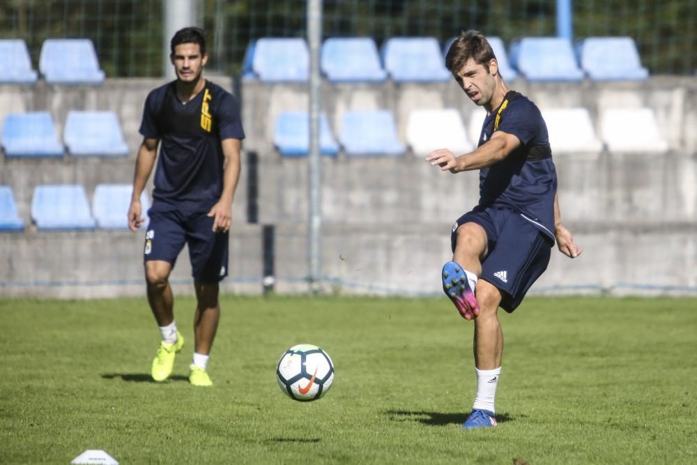 Entrenamiento del Real Oviedo en el Requexón