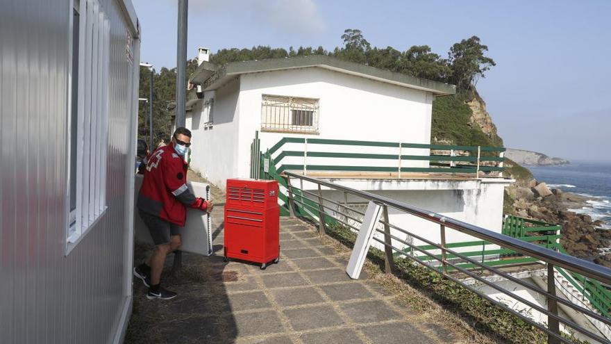 Cruz Roja instala sus casetas de salvamento en Estaño y Peñarrubia