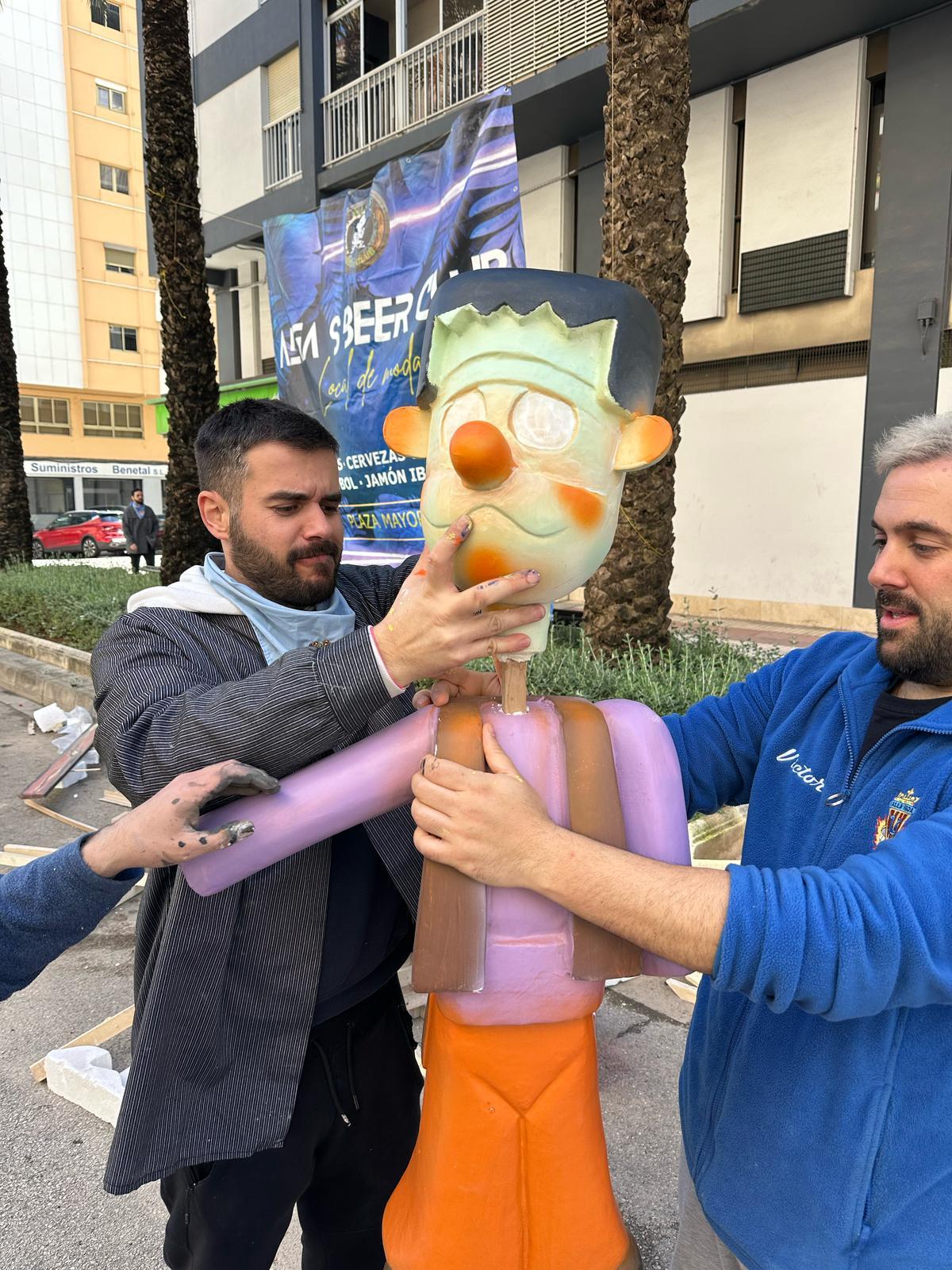 Uno de los ninots de la falla.