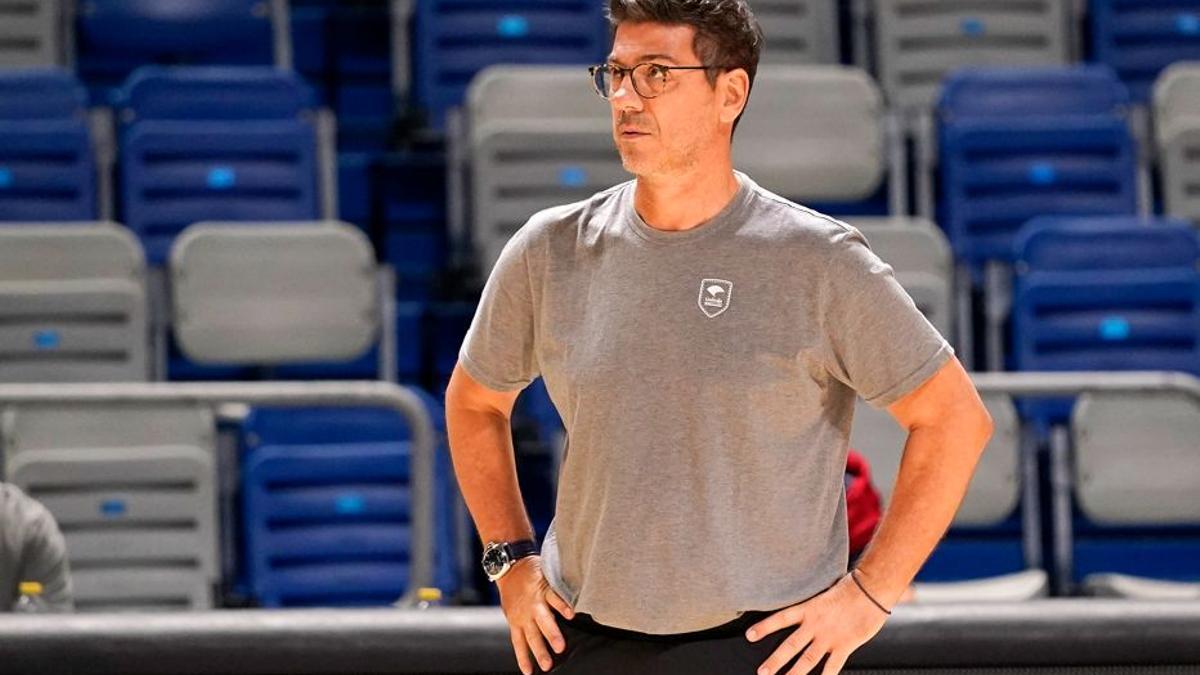 Fotis Katsikaris en un entreno con el Unicaja.