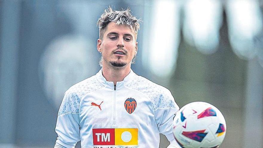 Cenk no entrena y Canós confirma que está listo