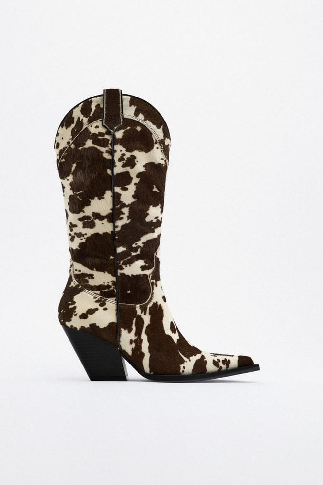 Botas 'cowboy' animal print de Zara