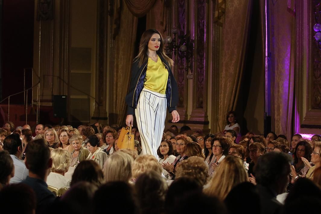 Desfile de moda a favor de la Asociación Española Contra El Cáncer