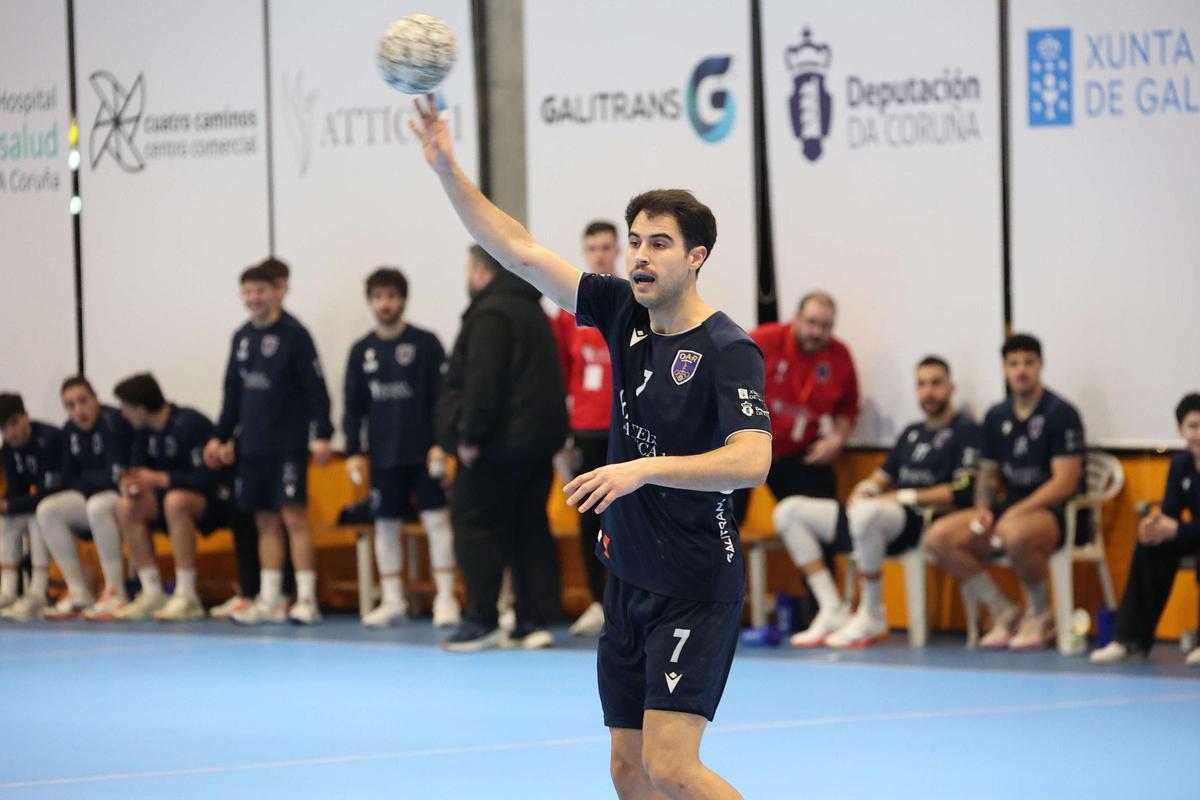 El OAR doblega al Cisne(27-20) con una defensa a prueba de bombas