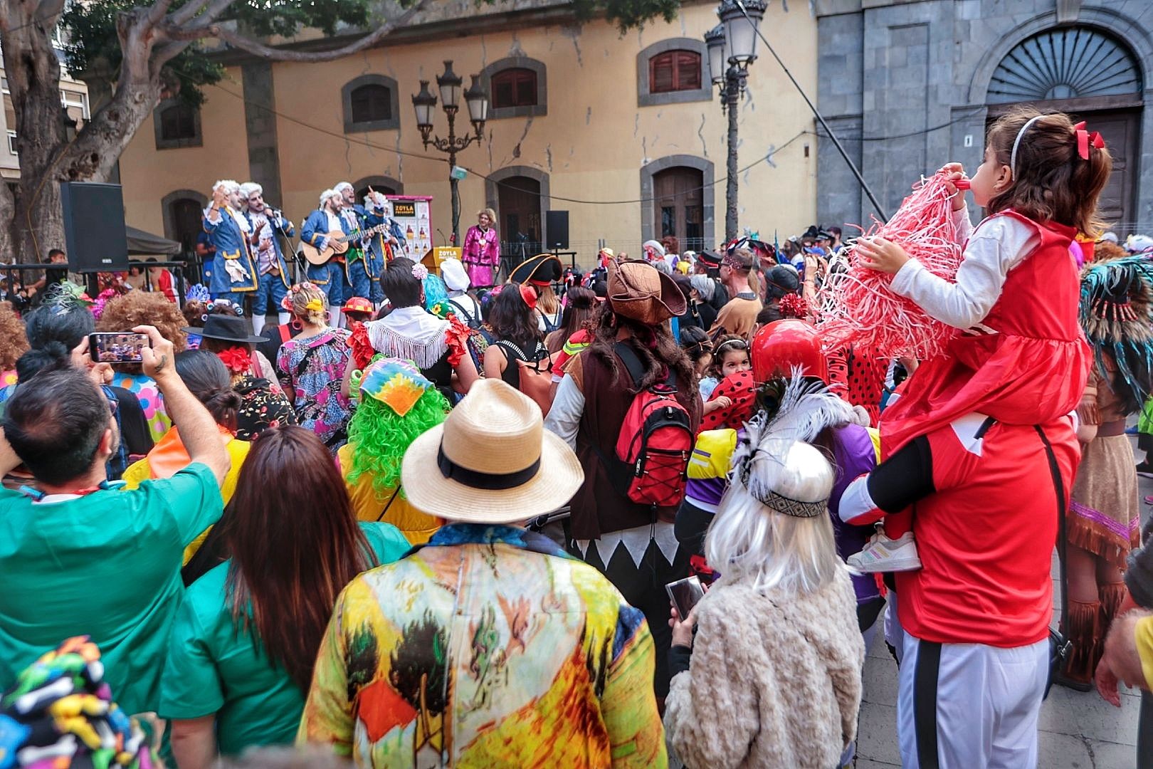 Carnaval de Día de Santa Cruz de Tenerife del Sábado de Piñata