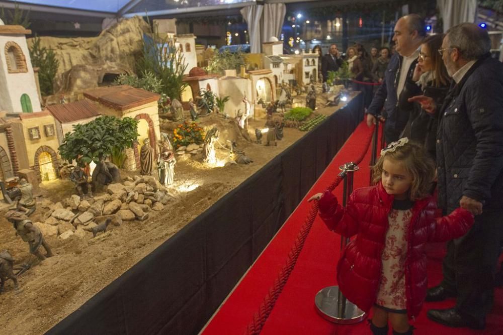 Encendido de luces de Navidad e inauguración del Belén en Cartagena