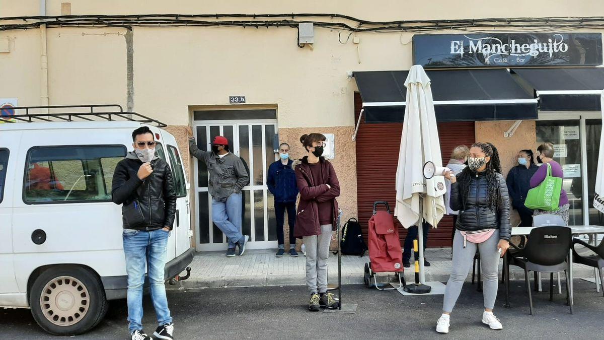 Suspendido el desahucio de una familia con cuatro menores en El Vivero