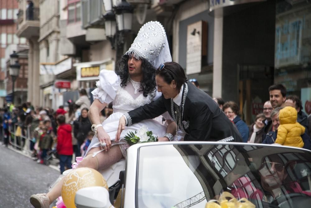 Las calles de A Estrada acogieron el desfile