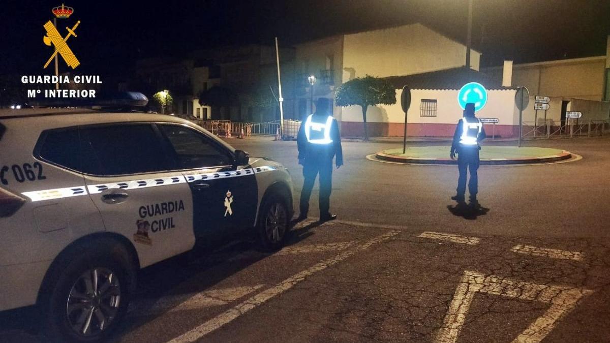 La Guardia Civil atribuye más de 50 robos a un vecino de Oliva de Mérida