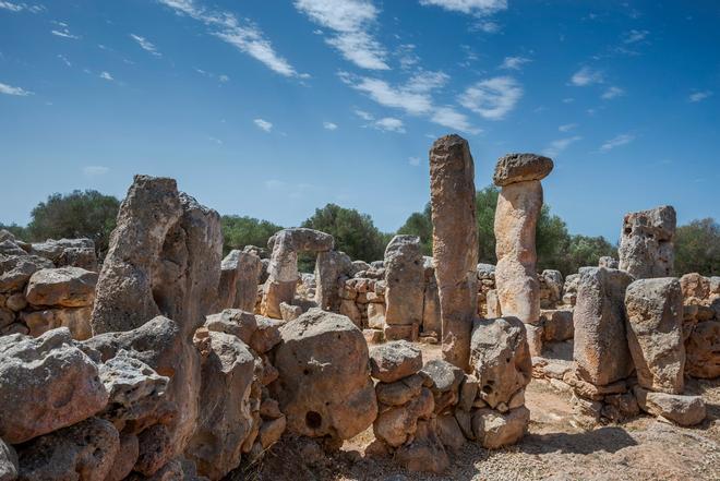 Torre d'en Galmés, parte de la ciudad en la que se pueden apreciar las imponentes rocas utilizadas en la construcción de la misma