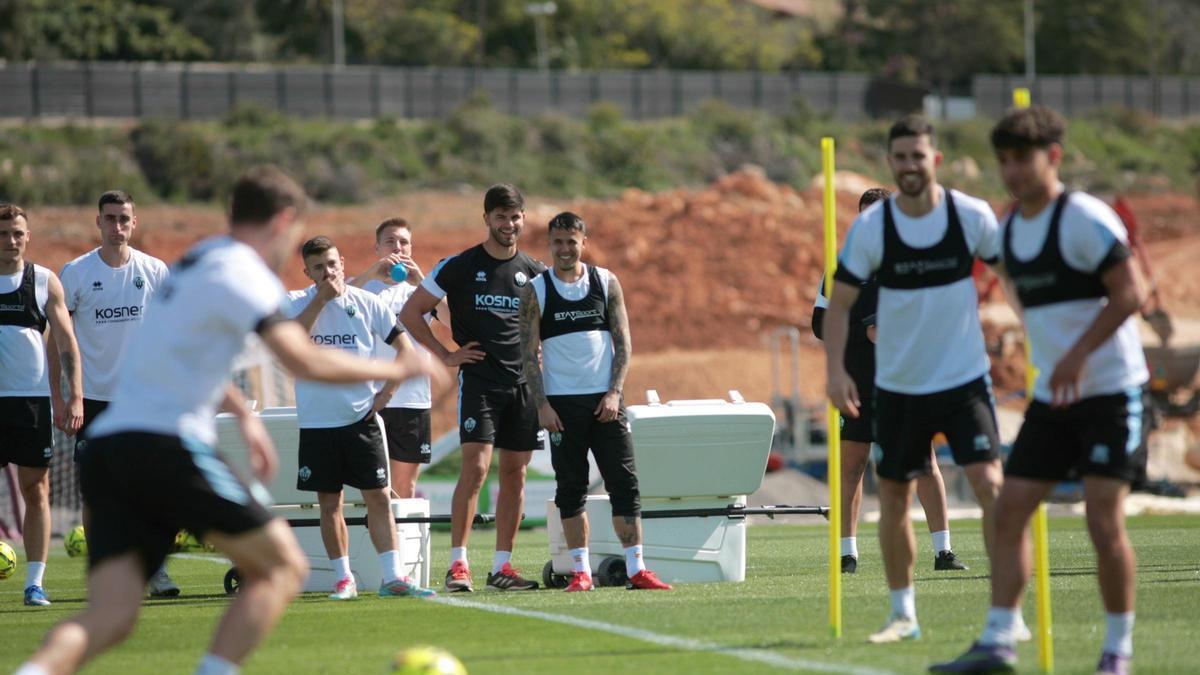 Galería: Entrenamiento del Castellón sin nuevos contratiempos para la visita al Albacete
