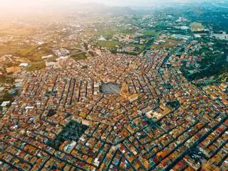 La 'ciudad telaraña' europea que sorprende por su trazado urbano es perfecta para visitar después de los 50 años