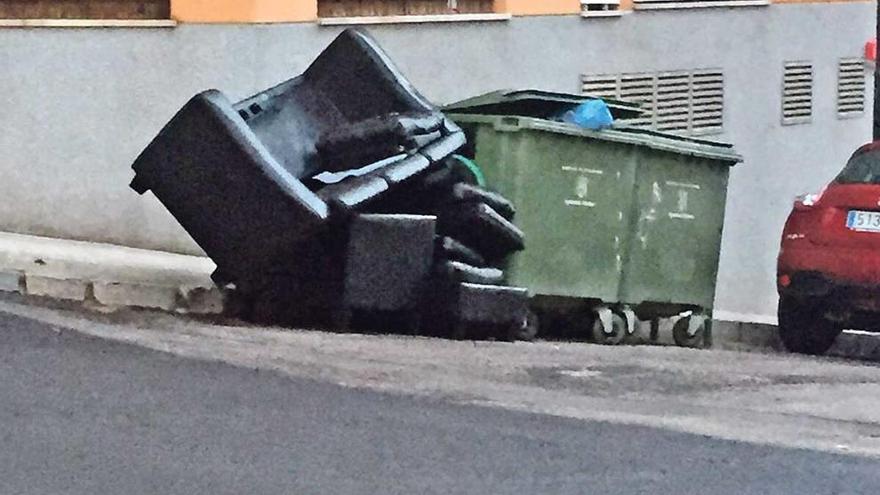 Un ejemplo del mal uso del servicio de recogida de basuras.