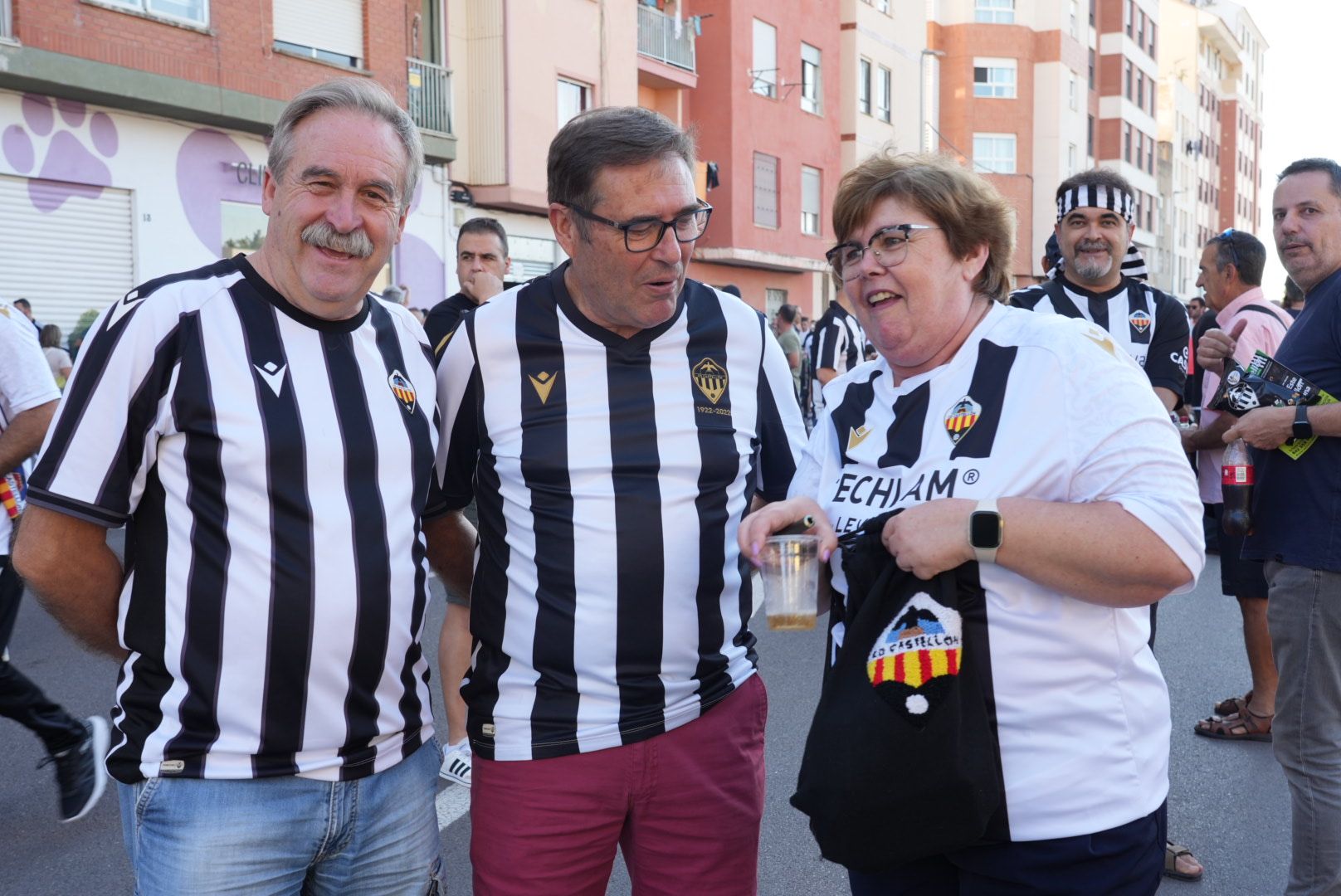 Así disfruta la afición del CD Castellón en Castalia