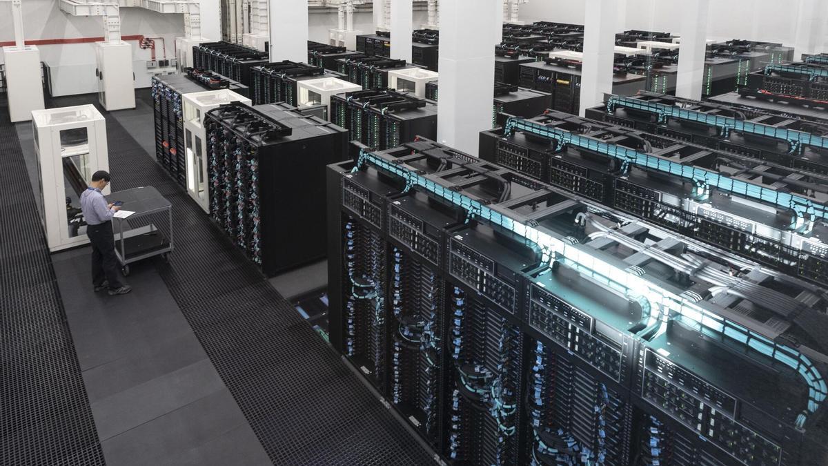 Vista interior del Barcelona Supercomputing Center - Centro Nacional de Supercomputación.