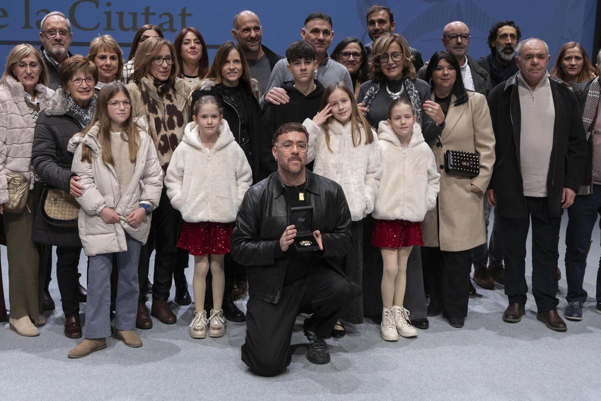 Todas las fotos: Marcos Morau recibe la Medalla de Oro de Ontinyent