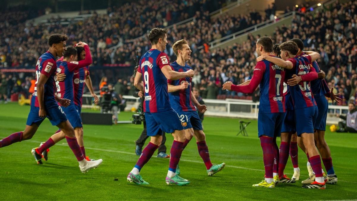 Los jugadores del Barça celebran el tercer gol que sellaba la remontada.