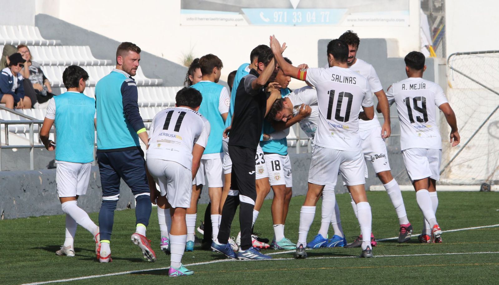 Lucha fratricida entre los pitiusos por la permanencia en Segunda RFEF. | D.I.