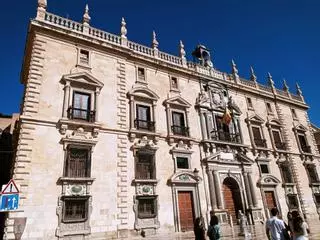 El TSJA eleva la pena impuesta para tres personas por vender droga desde una vivienda en Málaga