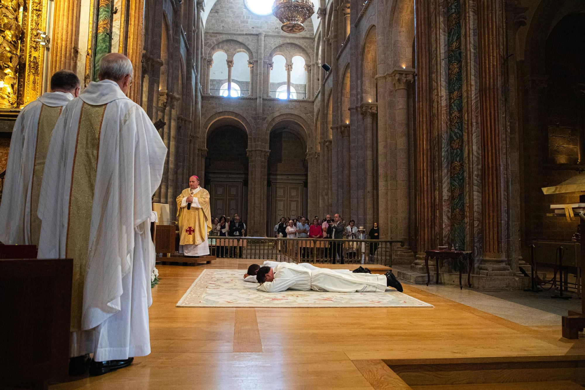 Ordenación de dos nuevos diáconos en la Catedral