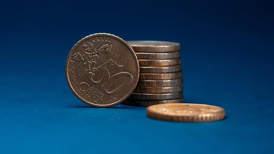 El método de los 50 céntimos que te hará ahorrar casi 700 euros en un año