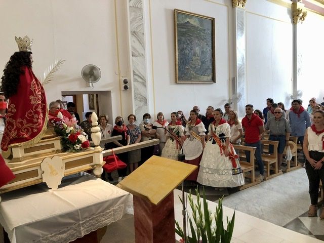 Miles de romeros acompañan a Santa Quitèria en la ‘tornà’ de Almassora