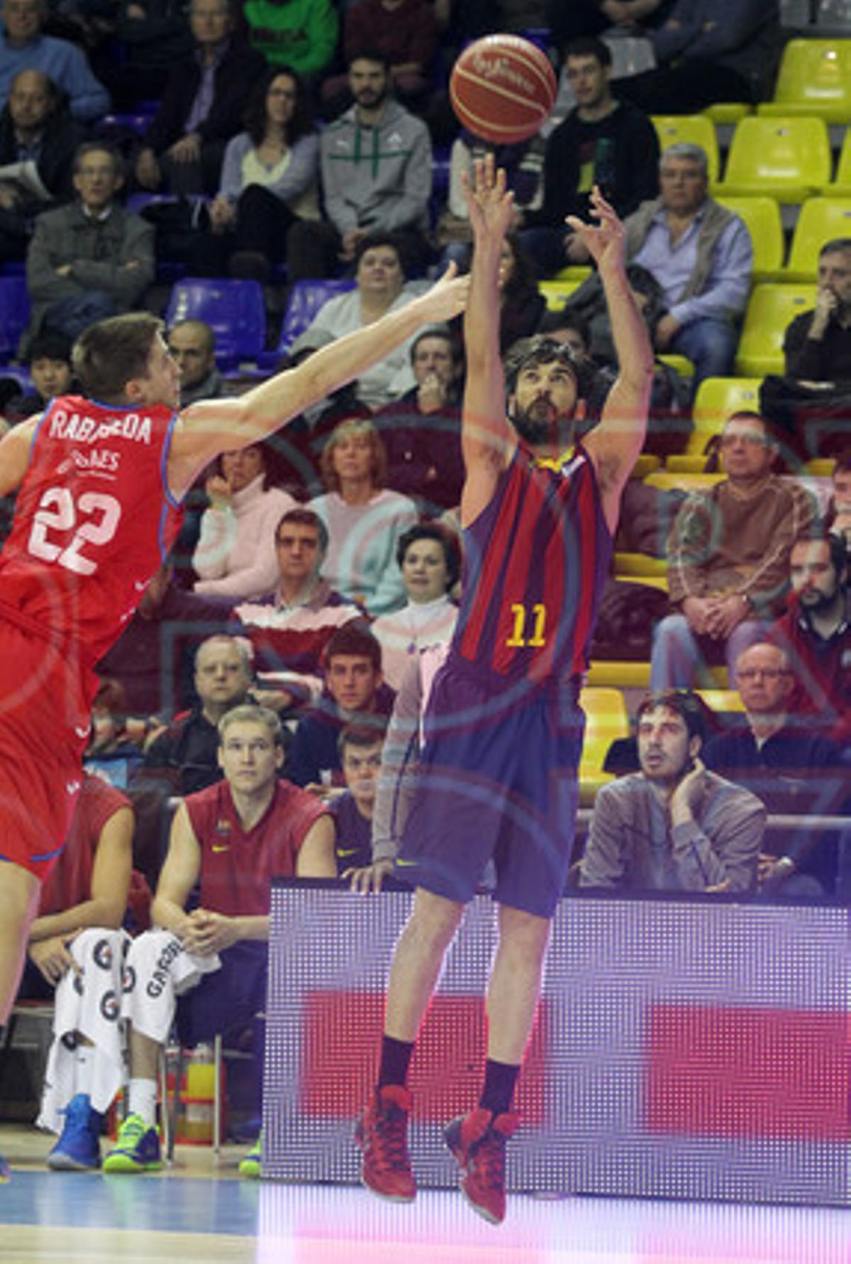 FCBARCELONA 73-ESTUDIANTES 56
