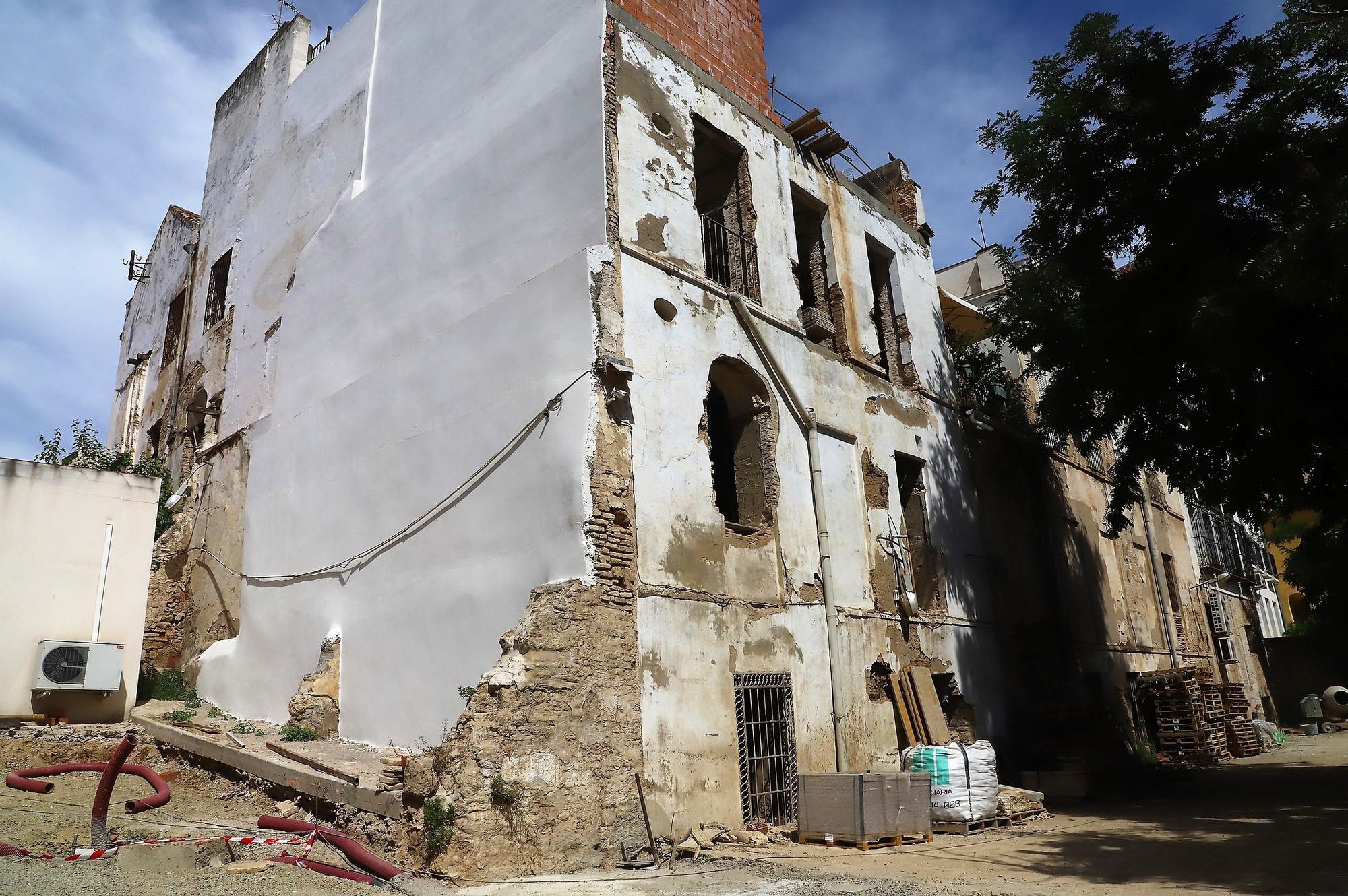 Hallados restos arqueológicos de gran valor histórico en una vivienda de la calle Capitulares