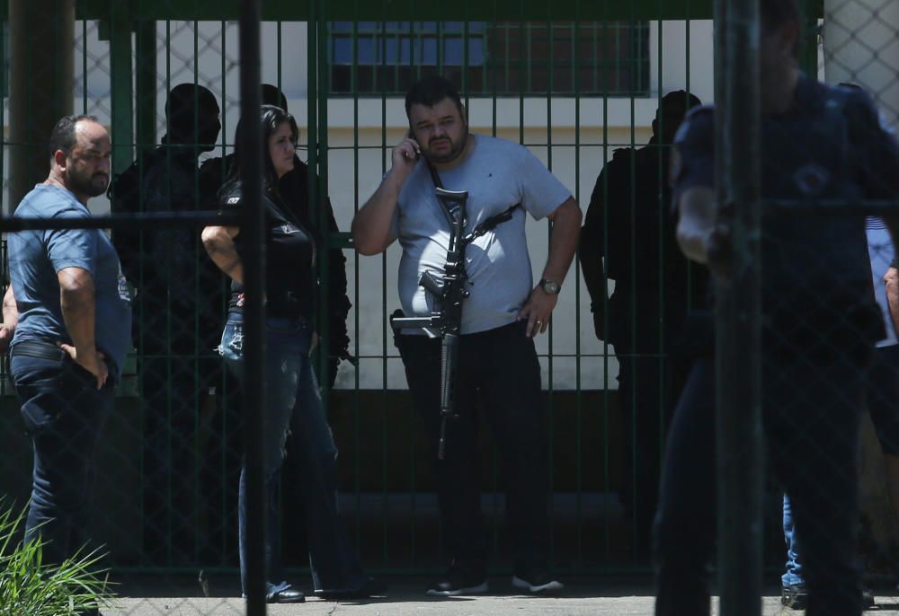 Un tiroteig deixa 10 morts a una escola de Brasil