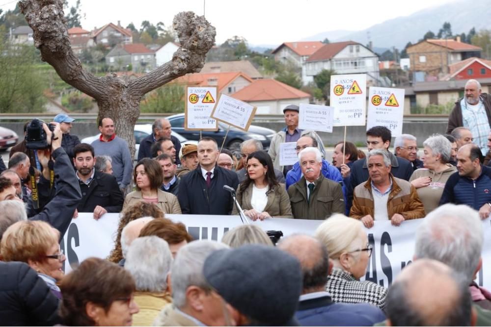 Mos protesta contra la situación de la A-55 // R. Grobas