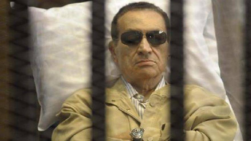 El expresidente egipcio Mubarak fue trasladado ilegalmente al hospital