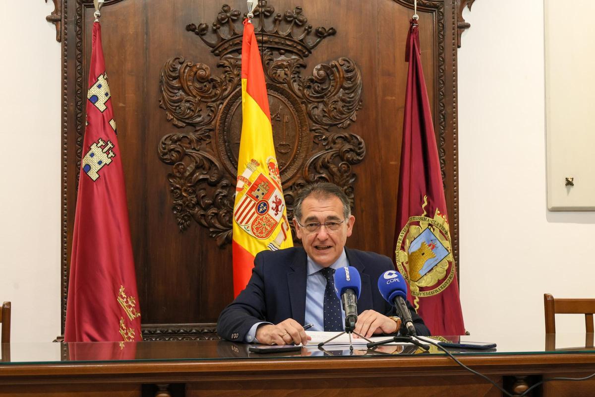 Santiago Parra durante la presentación.