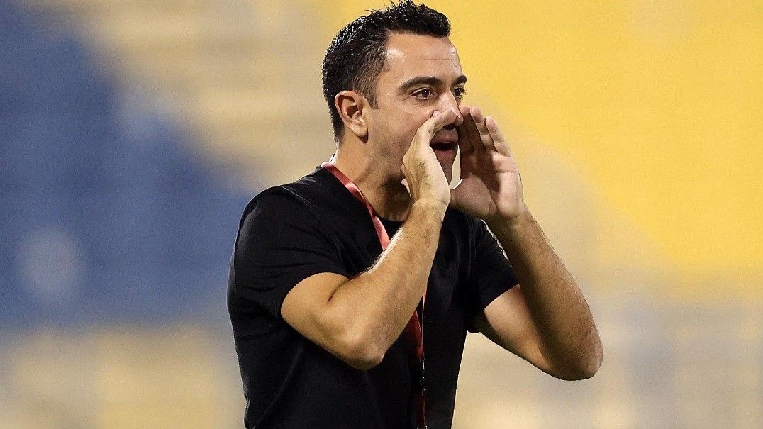 Xavi grita órdenes durante el último partido del Al Sadd ante el Al Duhail.