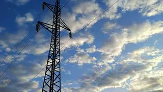 El gran agujero de la red eléctrica: España frena miles de proyectos industriales por no poder enchufarlos