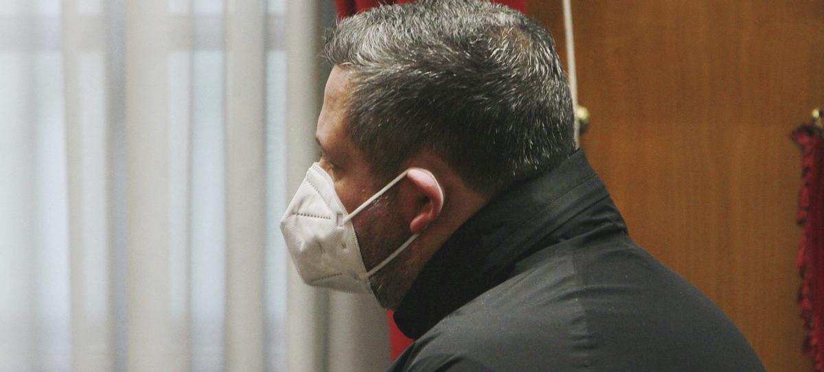El acusado, F. A. I. P., en el juicio celebrado este miércoles en la Audiencia Provincial de Ourense. | IÑAKI OSORIO