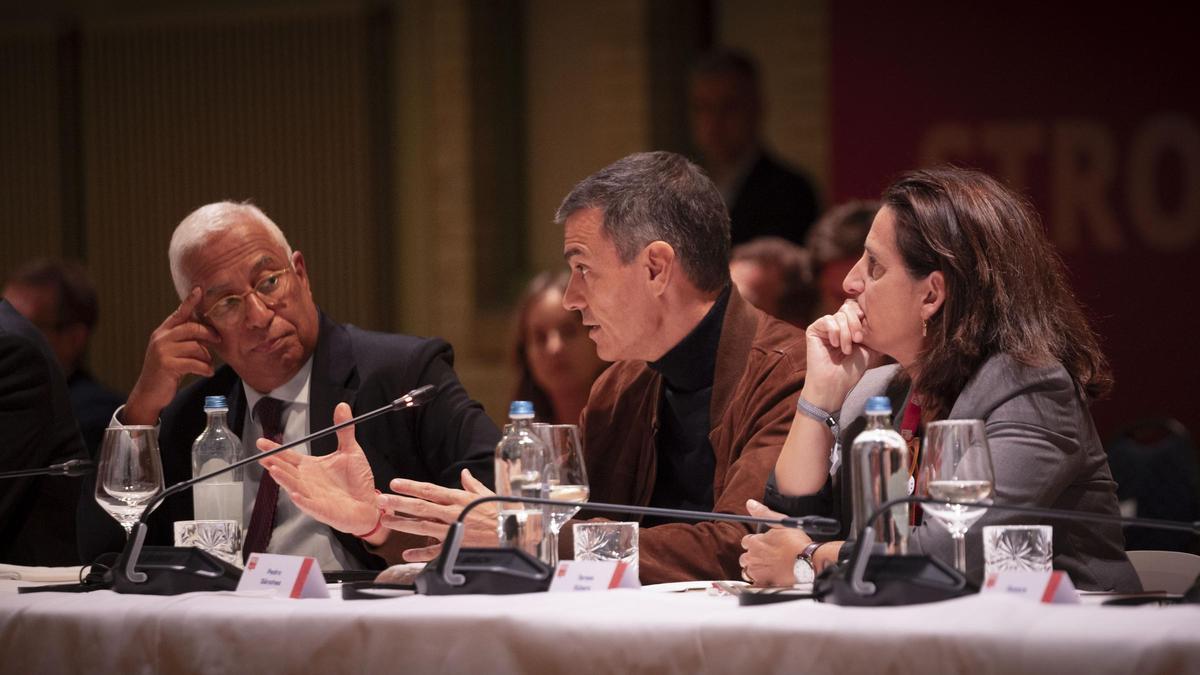 Sánchez propone ante los socialistas europeos un salario mínimo común para toda la UE