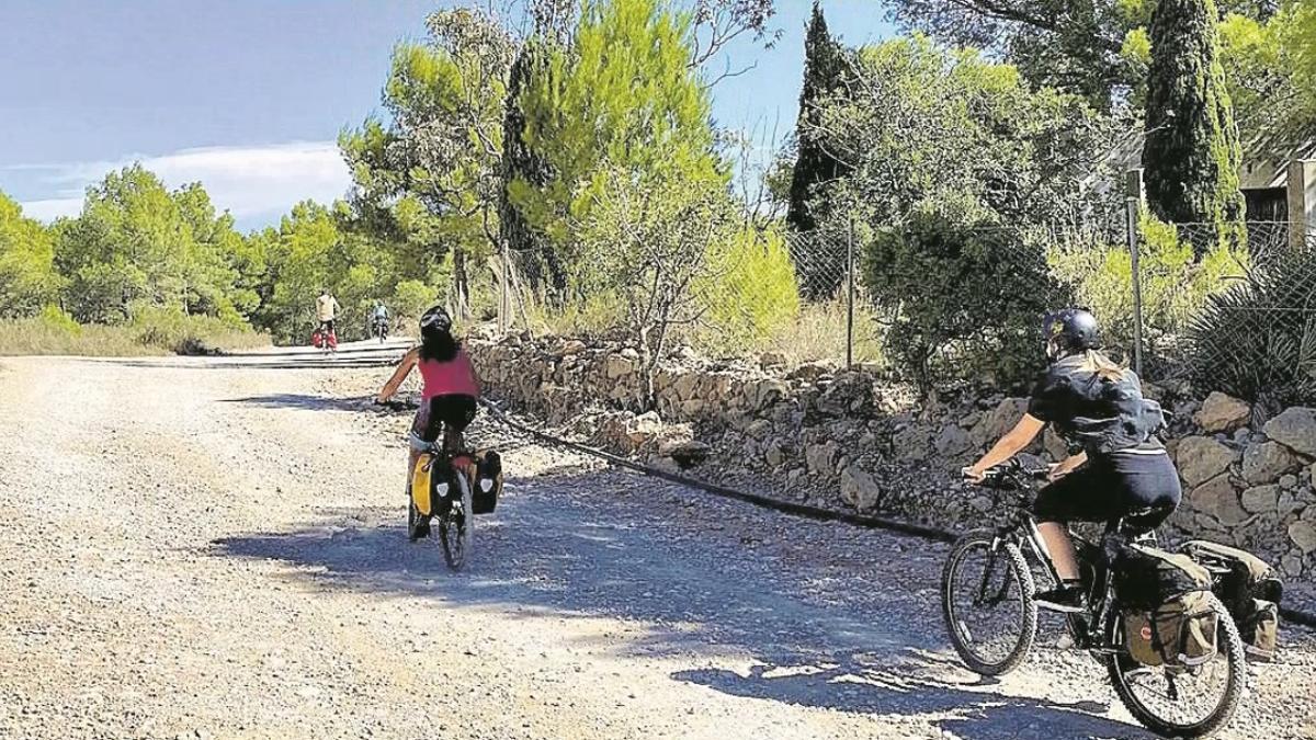 La restricción de accesos a Irta tiene como objetivos la conservación del paraje y fomentar el tráfico sostenible.