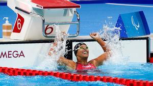 Teresa Perales celebra eufórica la plata en Tokio