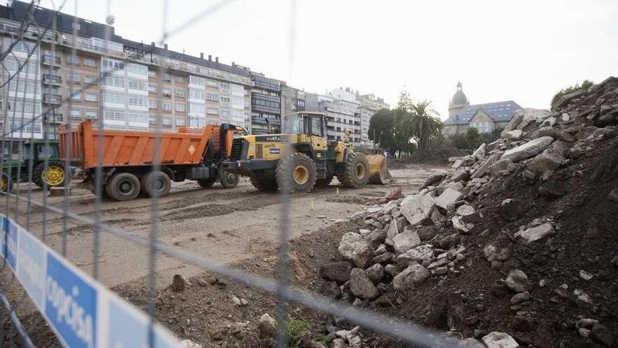 Dice que se acopiaron los residuos en la zona de ampliación, sin incorporar nada al terreno. // Bernabé/C.M.