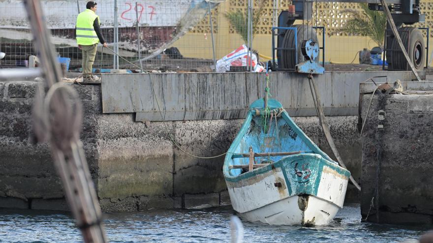 Llegan más de 740 personas a Gran Canaria, Tenerife y El Hierro en más de 10 cayucos