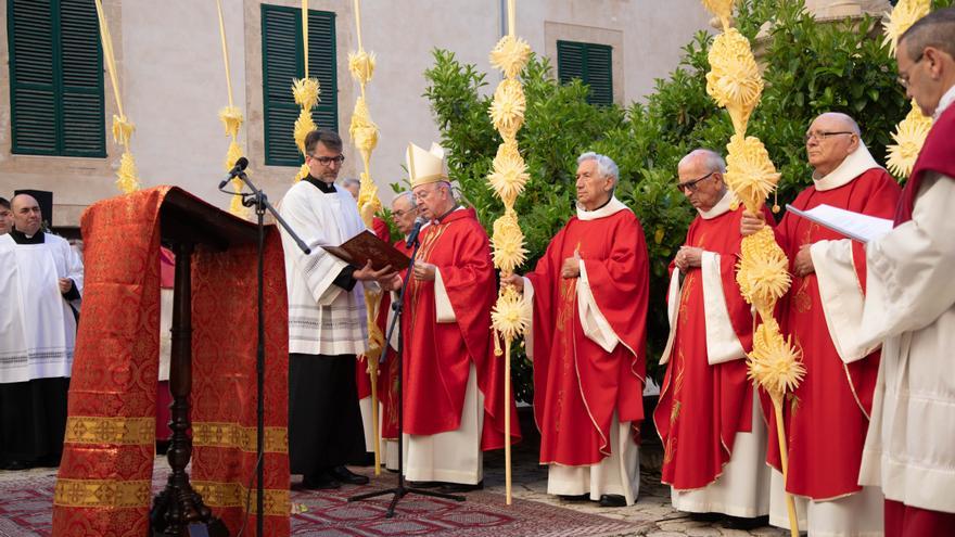 El obispo de Mallorca pide vivir un cristianismo alejado del individualismo