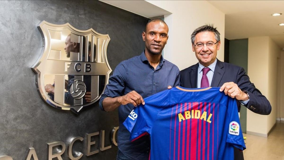 zentauroepp38888079 deportes presentacio eric abidal nou embaxador del fcb   ger180609201007