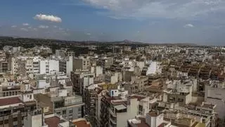 El viejo hostal de Elche amenazado de cierre y con 40 huéspedes alega contra el expediente del Ayuntamiento