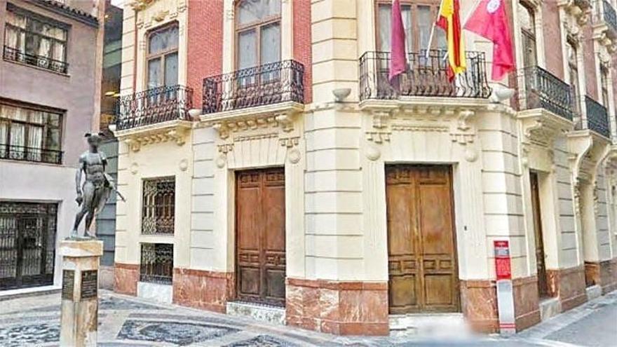 La Cámara de Comercio de Murcia.