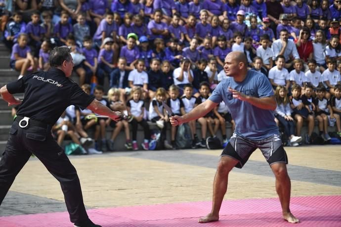 27-09-19 LAS PALMAS DE GRAN CANARIA. . LAS PALMAS DE GRAN CANARIA. Jornada de puertas abiertas de la Policía Nacional en el Parque Juan Pablo II. Fotos: Juan Castro.  | 27/09/2019 | Fotógrafo: Juan Carlos Castro