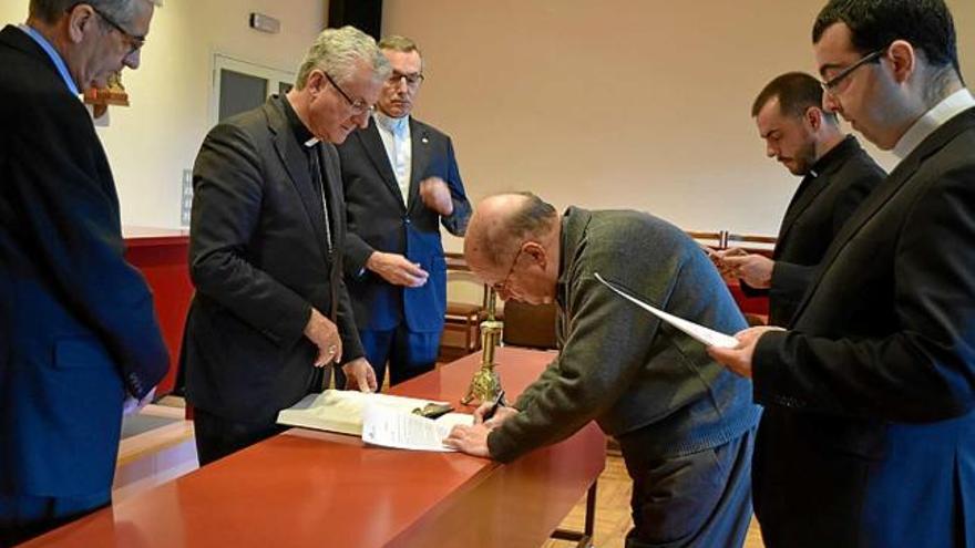 Joan Enric Vives en l&#039;acte de presa de possessió dels nous càrrecs